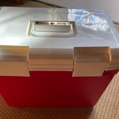クーラーボックス
