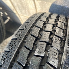 スタッドレスタイヤ ボンゴトラック ダブルタイヤの画像