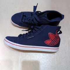 adidas スニーカー 24.5の画像