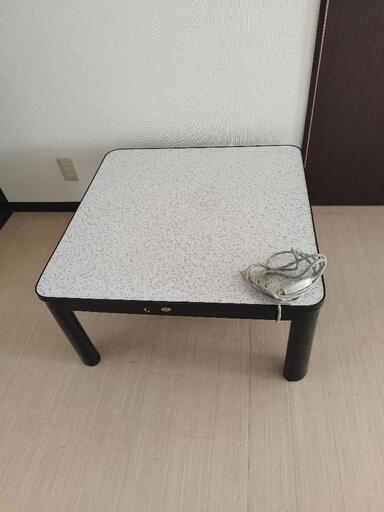コタツ