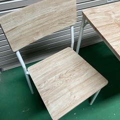 2人用ダイニングセットの画像