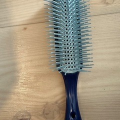 無料！ヘアブラシ