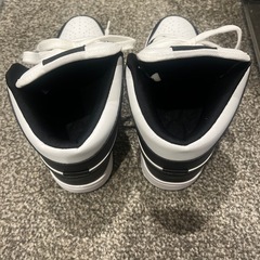 【新品】レデーススニーカー 38サイズの画像