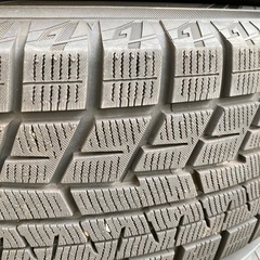 ラッシュ　スタッドレスタイヤ　アルミホイール付き　中古　の画像