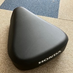 ハンターカブ125 純正シート