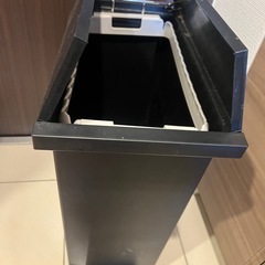 ゴミ箱　ブラックの画像