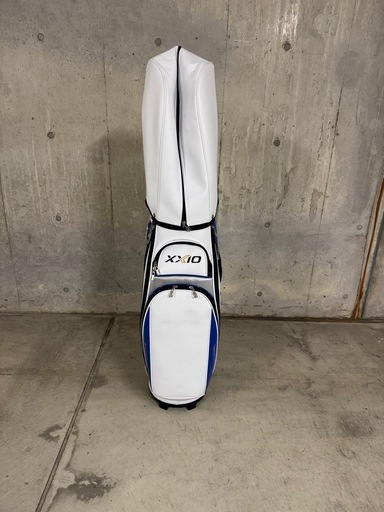 【美品】DUNLOP ダンロップ 日本正規品 XXIO ゼクシオ レプリカモデル ゴルフ　
キャディバッグ 2024モデル 「 GGC