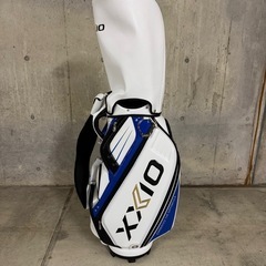 【美品】DUNLOP ダンロップ 日本正規品 XXIO ゼクシオ レプリカモデル ゴルフ　
キャディバッグ 2024モデル 「 GGC-X157 」