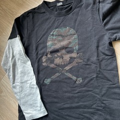 スカルデザイン 長袖Tシャツ　黒　かっこいい　ロンT 150サイズの画像