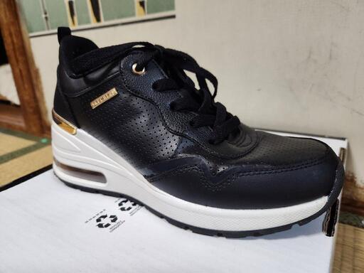 スニーカー SKECHERS Air-Cooled MEMORY  FOAM
