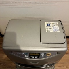 灯油ファンヒーター　ストーブの画像