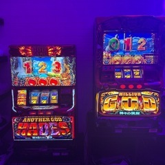 お話中☆【配送可能】 ミリオンゴッド 神々の凱旋 アナザーゴッド ハーデス 解き放たれし槍撃 2台まとめての画像