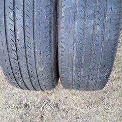 【お譲りします】ハイエース　215/60R17　ブリジストン　GL-R　中古の画像
