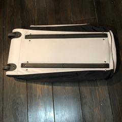 キャスター付バッグの画像