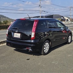 ホンダ　ストリーム　黒の画像