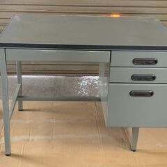 ＴＯＹＯＳＴＥＥＬ　片袖机　（約）幅１０６ｃｍ　奥行７３ｃｍ　高...