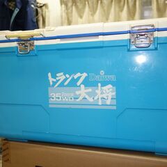 クーラーボックス　　容量35L と思う