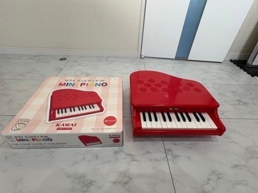 カワイ　ミニピアノ　美品