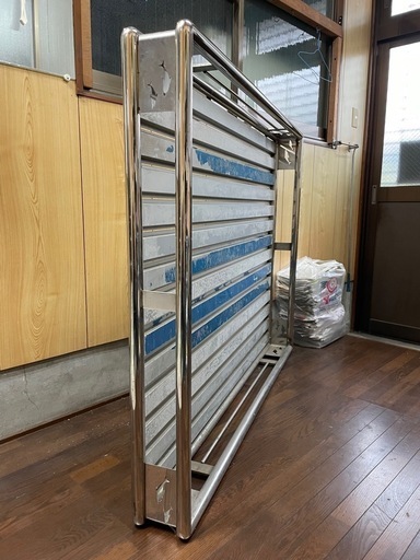 ルーフキャリア、ラック