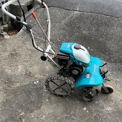 クボタ耕運機の画像