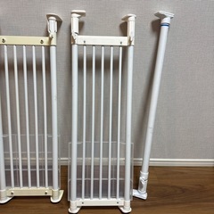 伸縮つっぱり棒、棚の画像