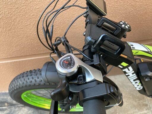 美品。PHILODO 電動アシスト自転車 PHILODO 公道走行OK！26インチ電動自転車ファットバイク26*4.0