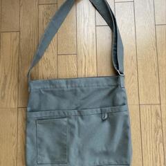 帆布ショルダーバッグ