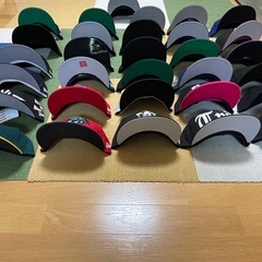ニューエラ　キャップ　欲しいものを選んでくださいの画像
