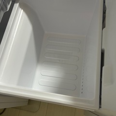SHARP 冷蔵庫179L　両開きドア　使用期間3ヶ月の画像