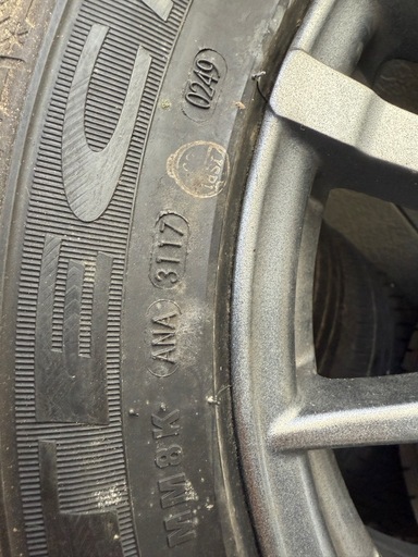 スタットレスタイヤホイールセット　205/55/R16