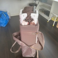 KATOJIポータブルベビーベッドの画像