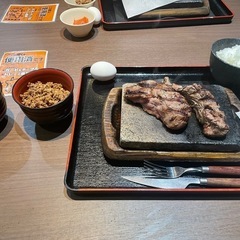 住み近い方いたら初詣行きませんか25歳男です