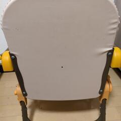 ベビー用チェア お食事テーブルの画像