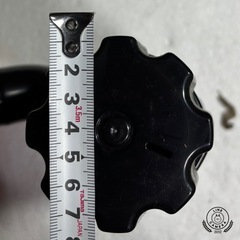 ☆新品未使用！ダイソー掃除機付属部品布団たたき棒ブラシ差し込み口直系3.5cmクリ-ナアクセサリーホテル旅館の清掃時に最適おすすめの画像