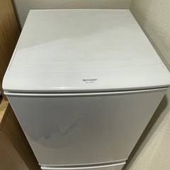 SHARP 冷蔵庫（SJ-UA14-W）の画像