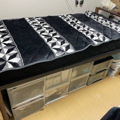 【美品】中綿入り冬用フランネル敷きパッド　シングルサイズ①　