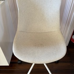 取引中　デスクチェアの画像