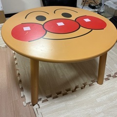 アンパンマンテーブル(取引中)の画像