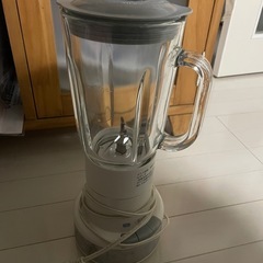 ミキサー　ブレンダー　ジューサー