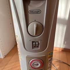 電気 デロンギヒーター　油入り式の画像