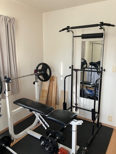 バーベルシャフトも付けました！
ベンチプレス台　懸垂器具