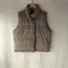 チャウアー　チェック柄　ふかふかベスト　　フリーサイズ　綺麗な品