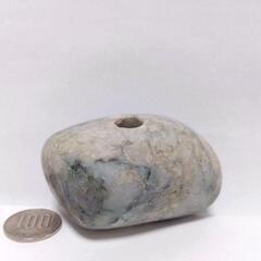 すぐにお渡しできます♪誰でも鳴らせる糸魚川翡翠の石笛(大)　250gの画像