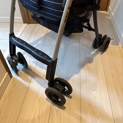 アップリカ　軽いベビーカーB型タイプの画像
