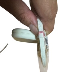 白色養生テープ 幅約0.5cm 袋入りの画像
