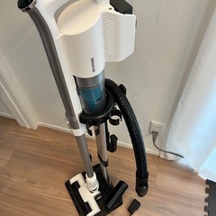 【中古】アイリスオーヤマ掃除機　コードレススティッククリーナー