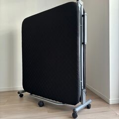 折りたたみベッド コンパクト　シングルサイズの画像