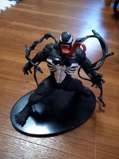 Venomフィギュア