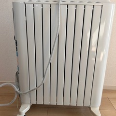 デロンギオイルヒーター　電気ヒーター　中古　お買得品