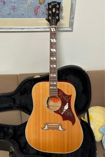 ど定番アコースティックギター Gibson DOVE VOS